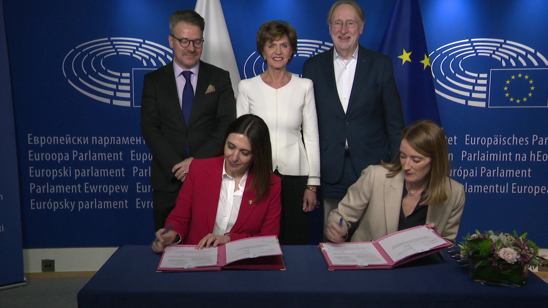 LEX signing ceremony in presence of Roberta METSOLA, EP President and Marilena RAOUNA, Deputy Minister for European Affairs, on behalf of the Cyprus Presidency